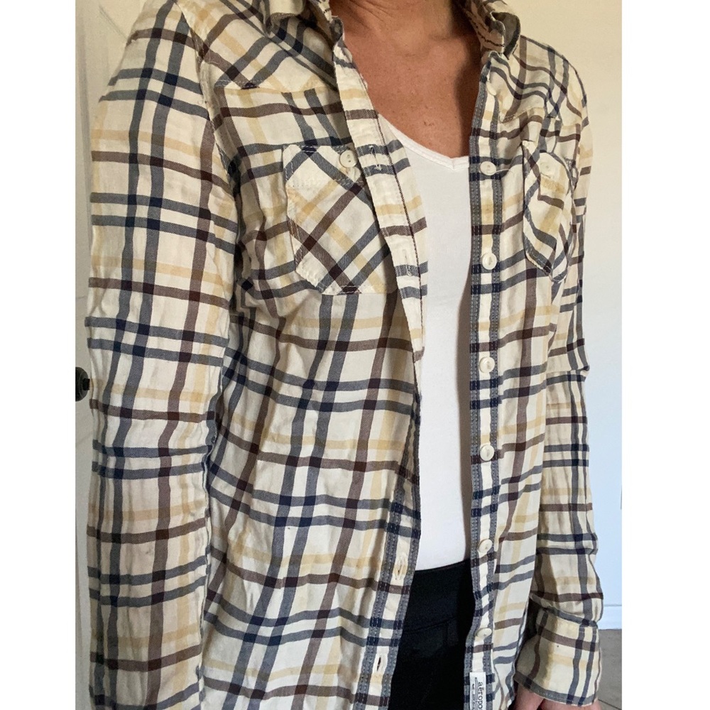Light weight Aeropostale flannel